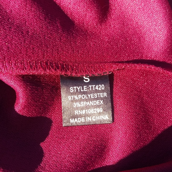 Oboe Wine Cropped Butterfly Top - Picture 7 of 10